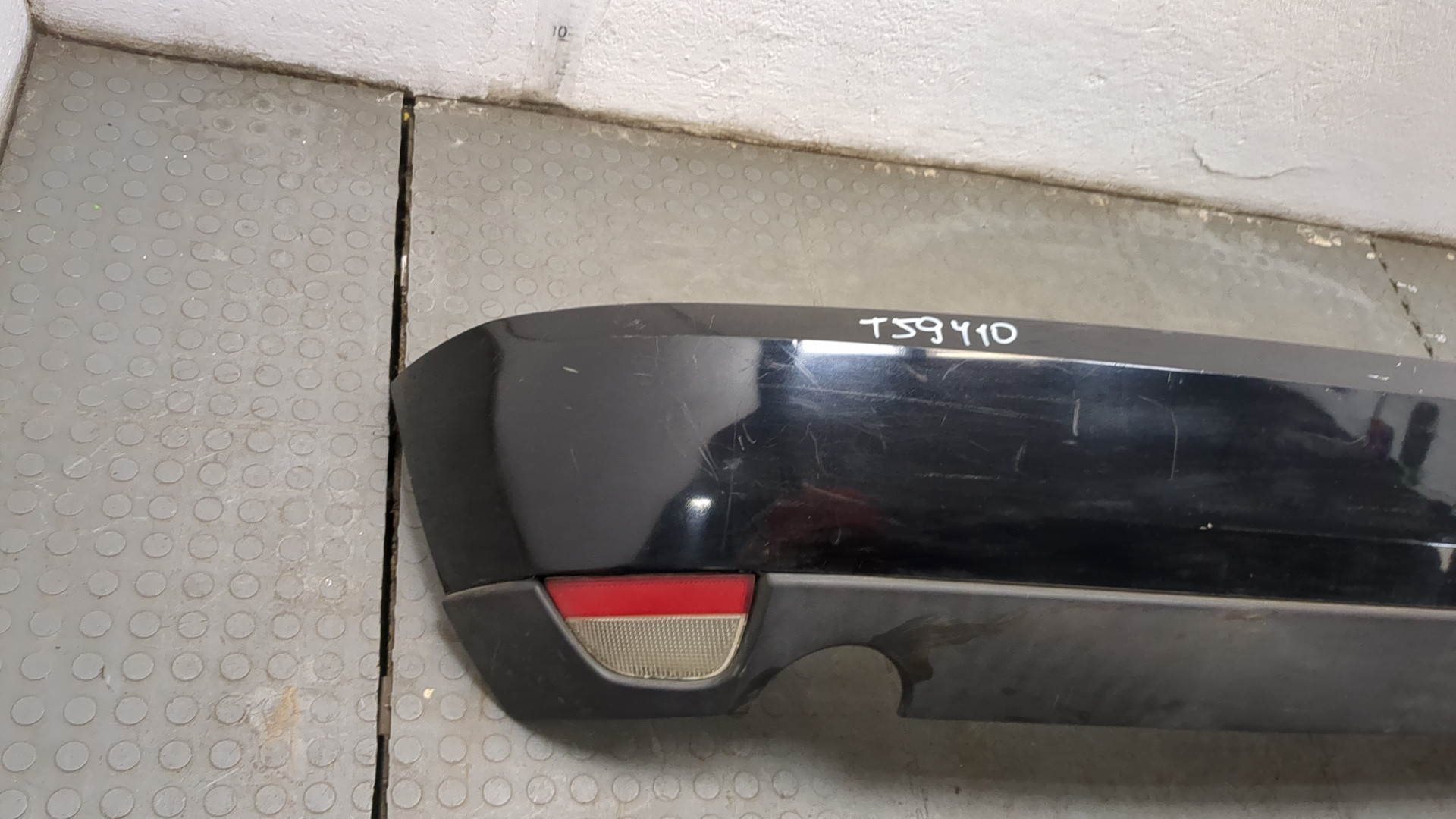 Бампер задний