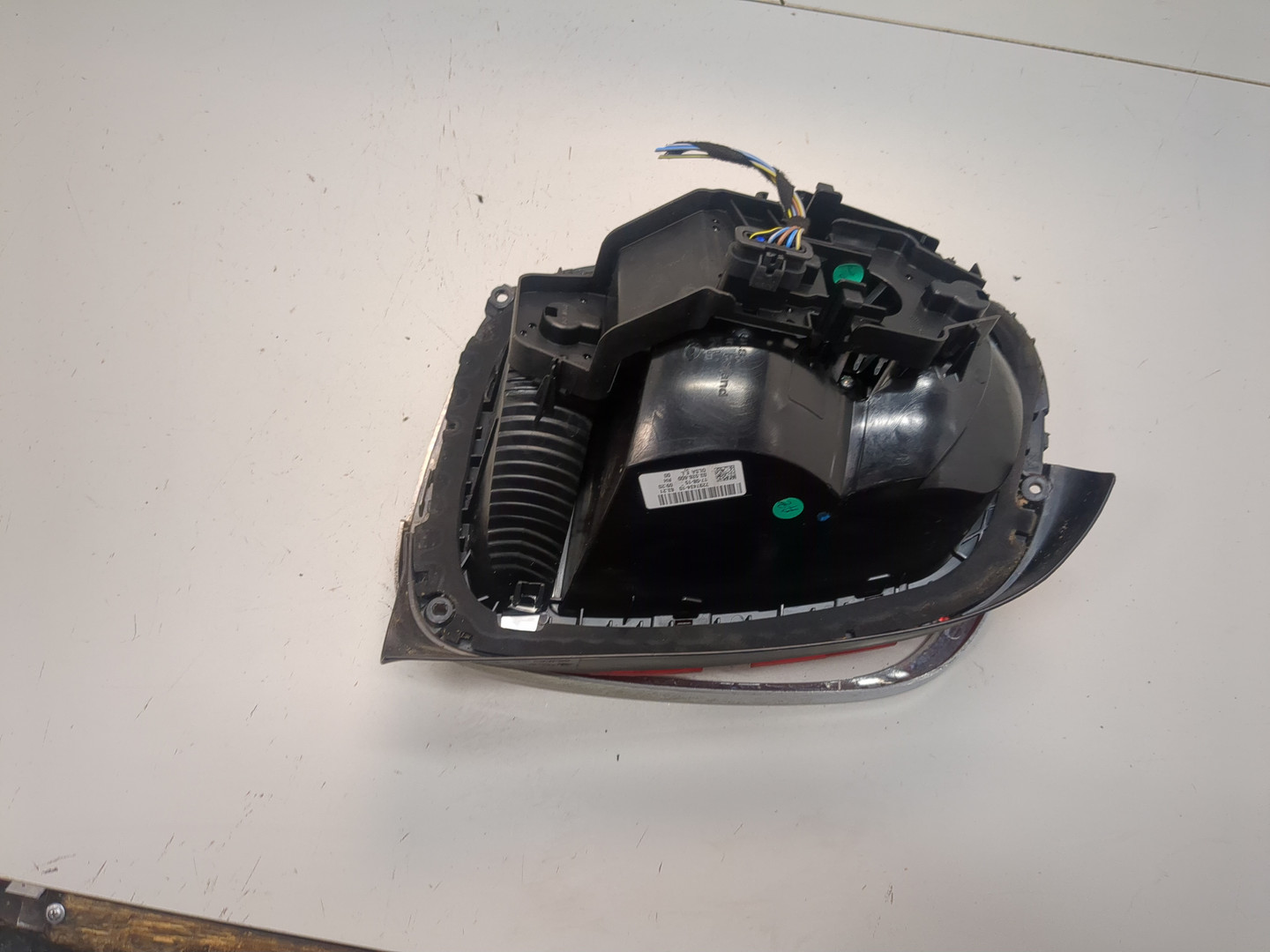 Фонарь задний правый