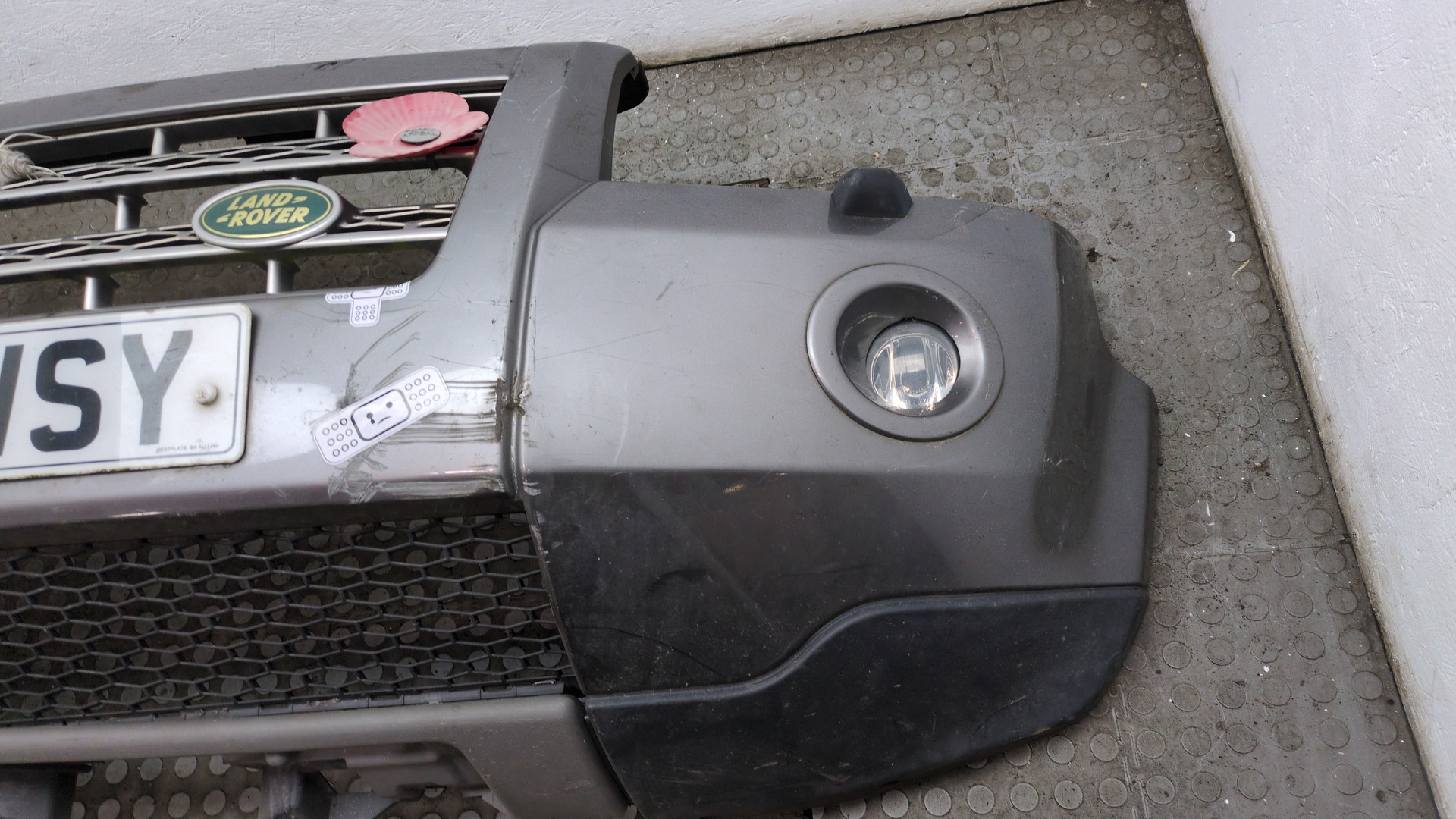 Бампер передний