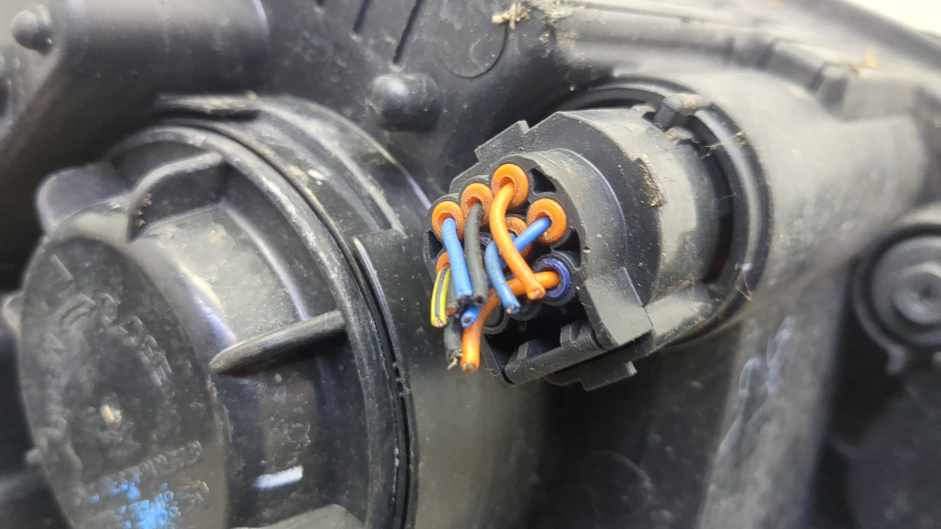 Фара правая