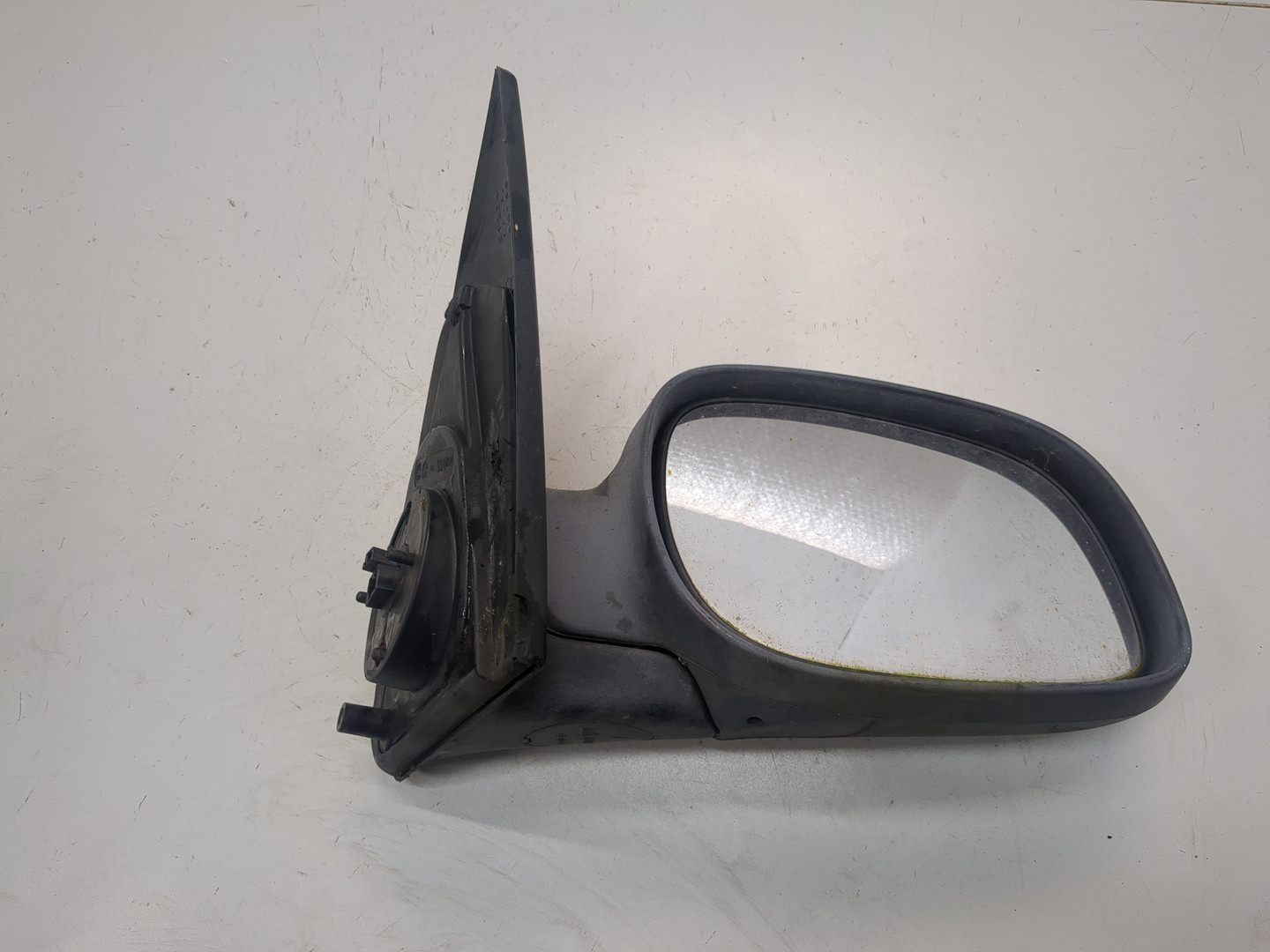 Зеркало правое электрическое