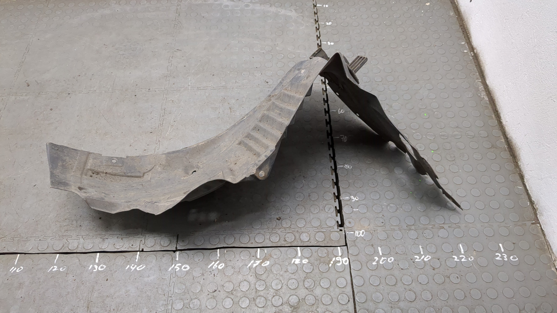 Локер передний правый