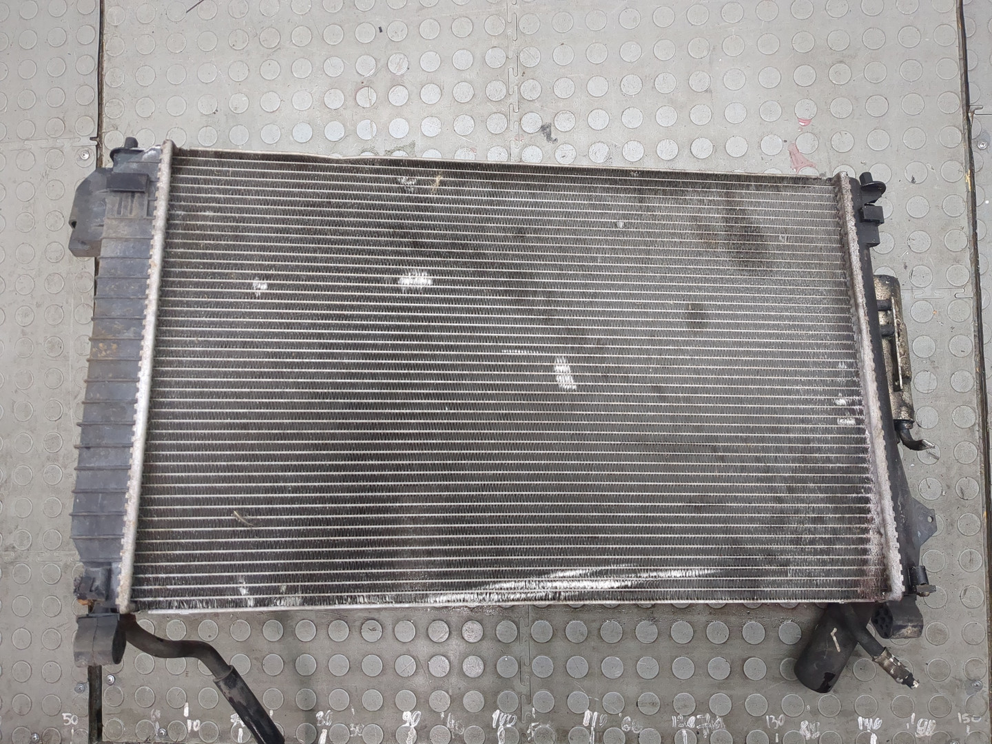 Радиатор охлаждения двигателя основной
