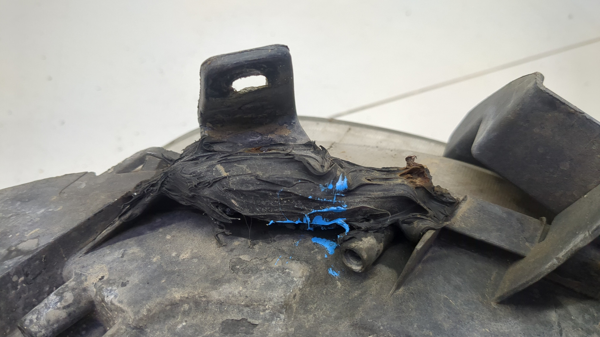 Фара правая