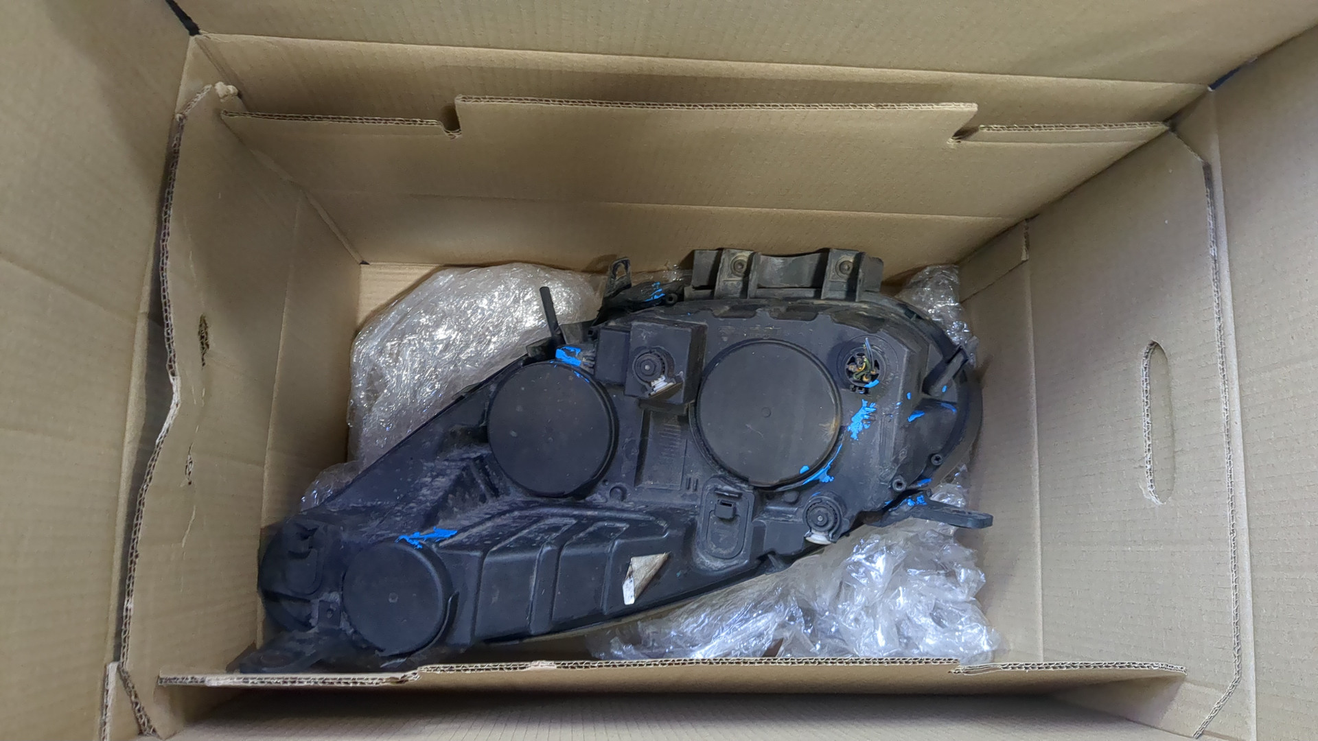 Фара правая