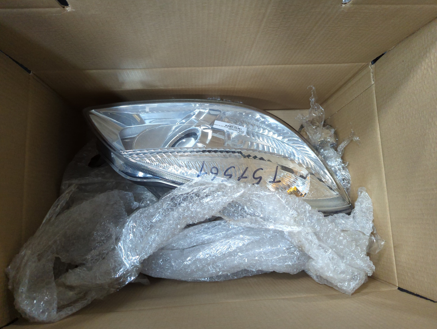 Фара правая