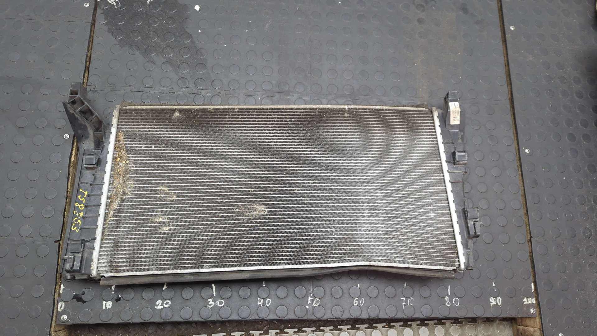 Радиатор охлаждения двигателя основной