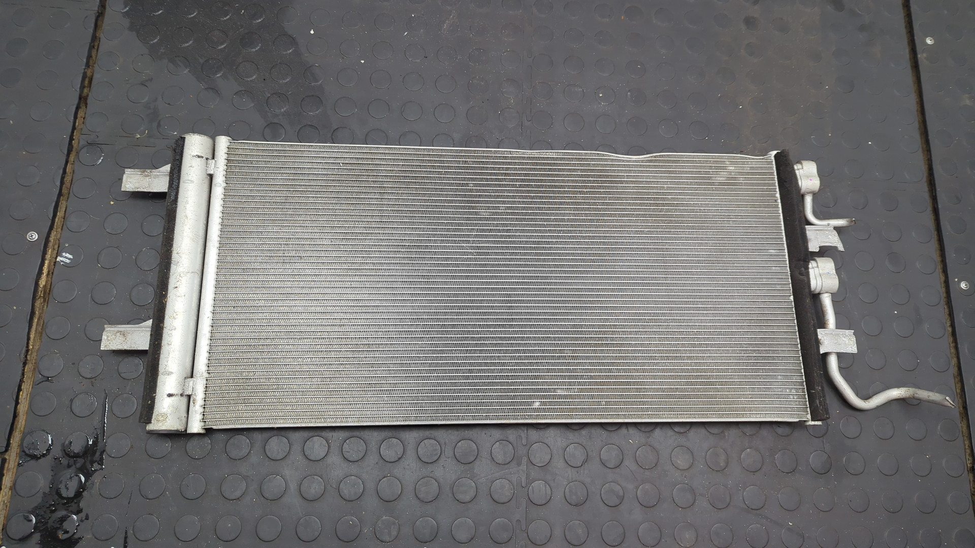 Радиатор кондиционера / конденсер