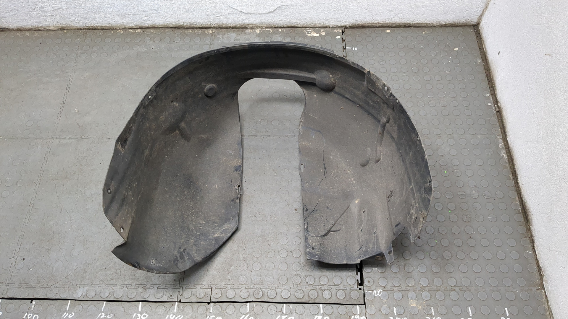 Локер передний левый