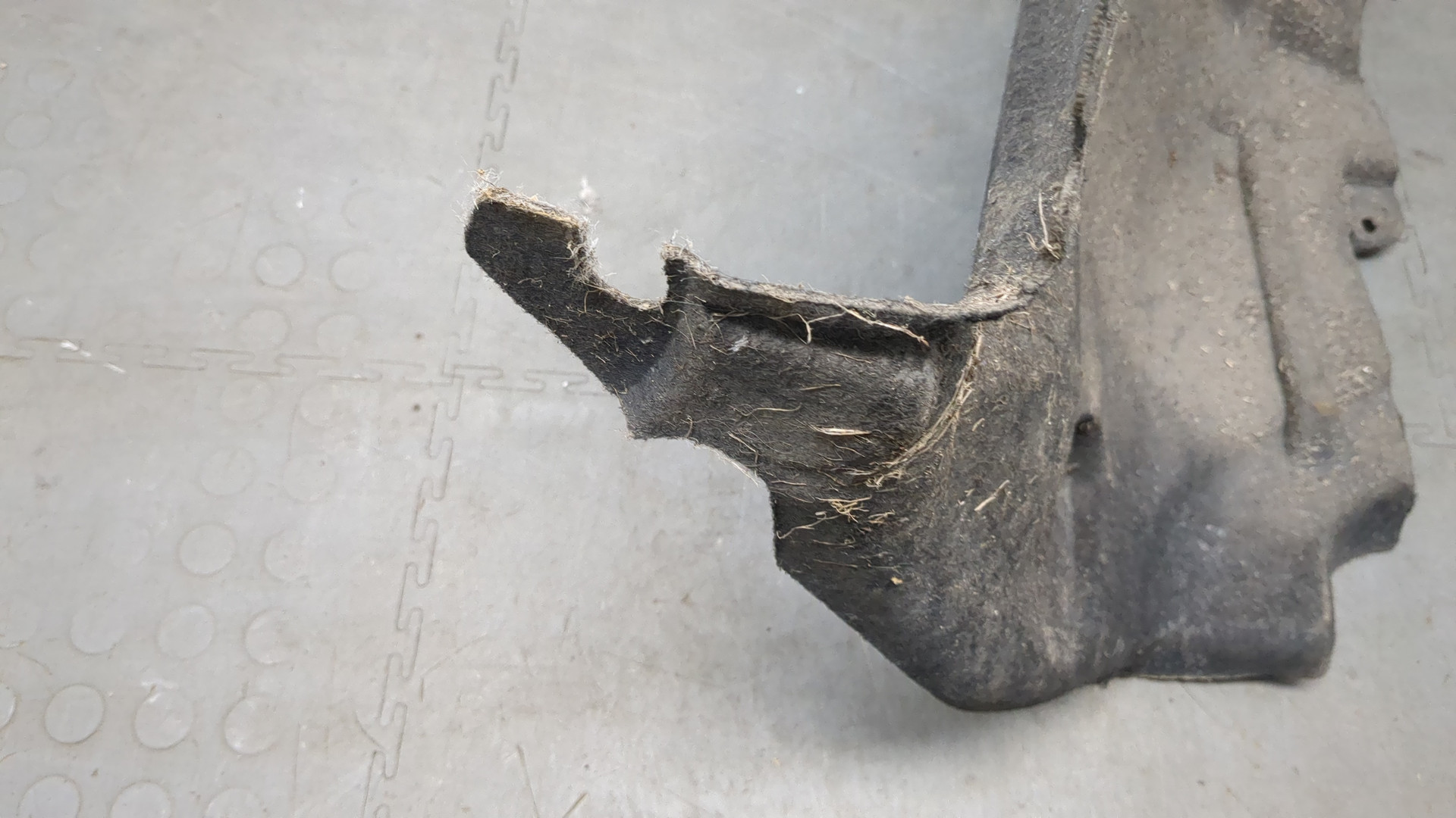 Локер передний правый