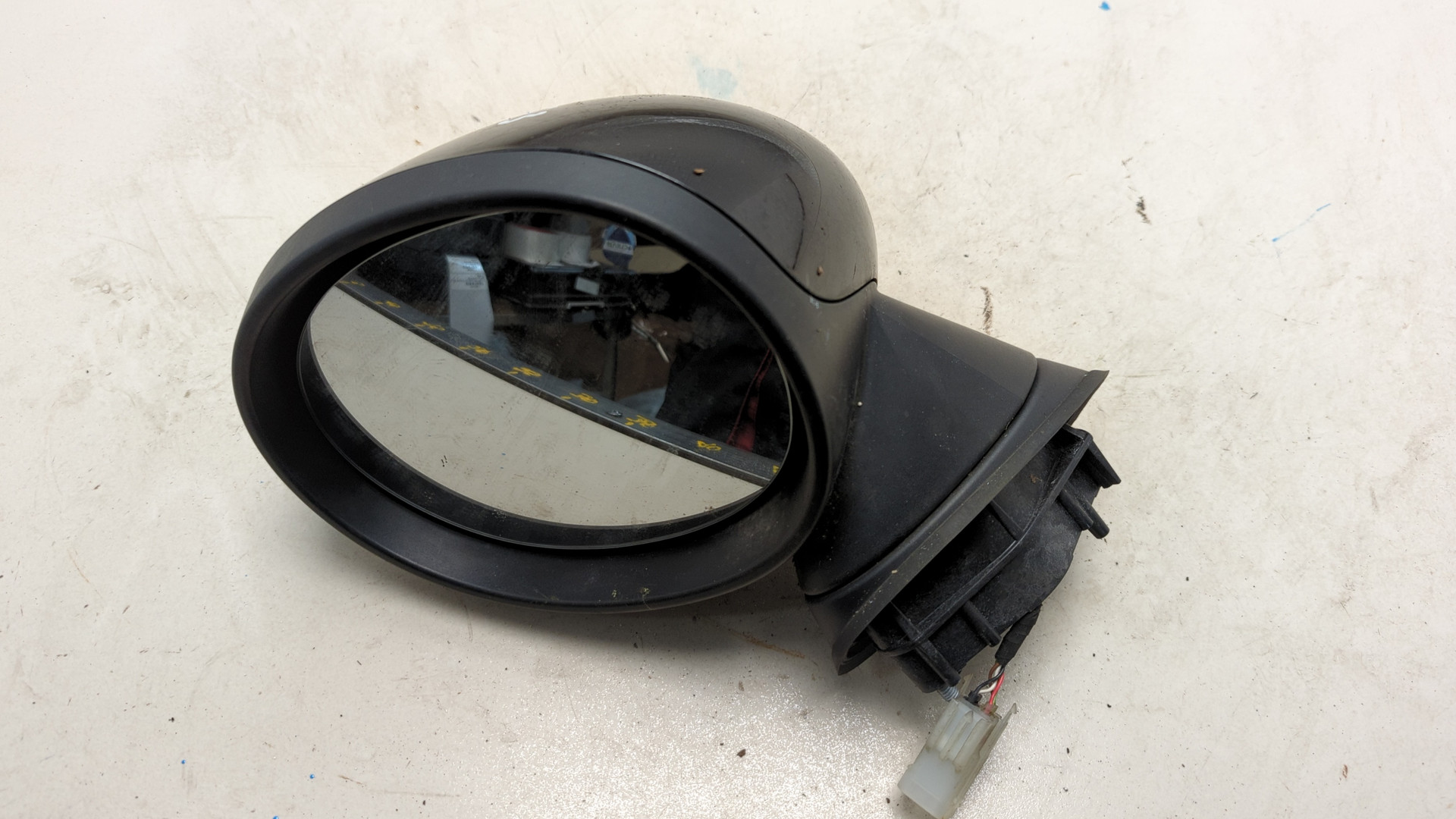 Зеркало левое электрическое