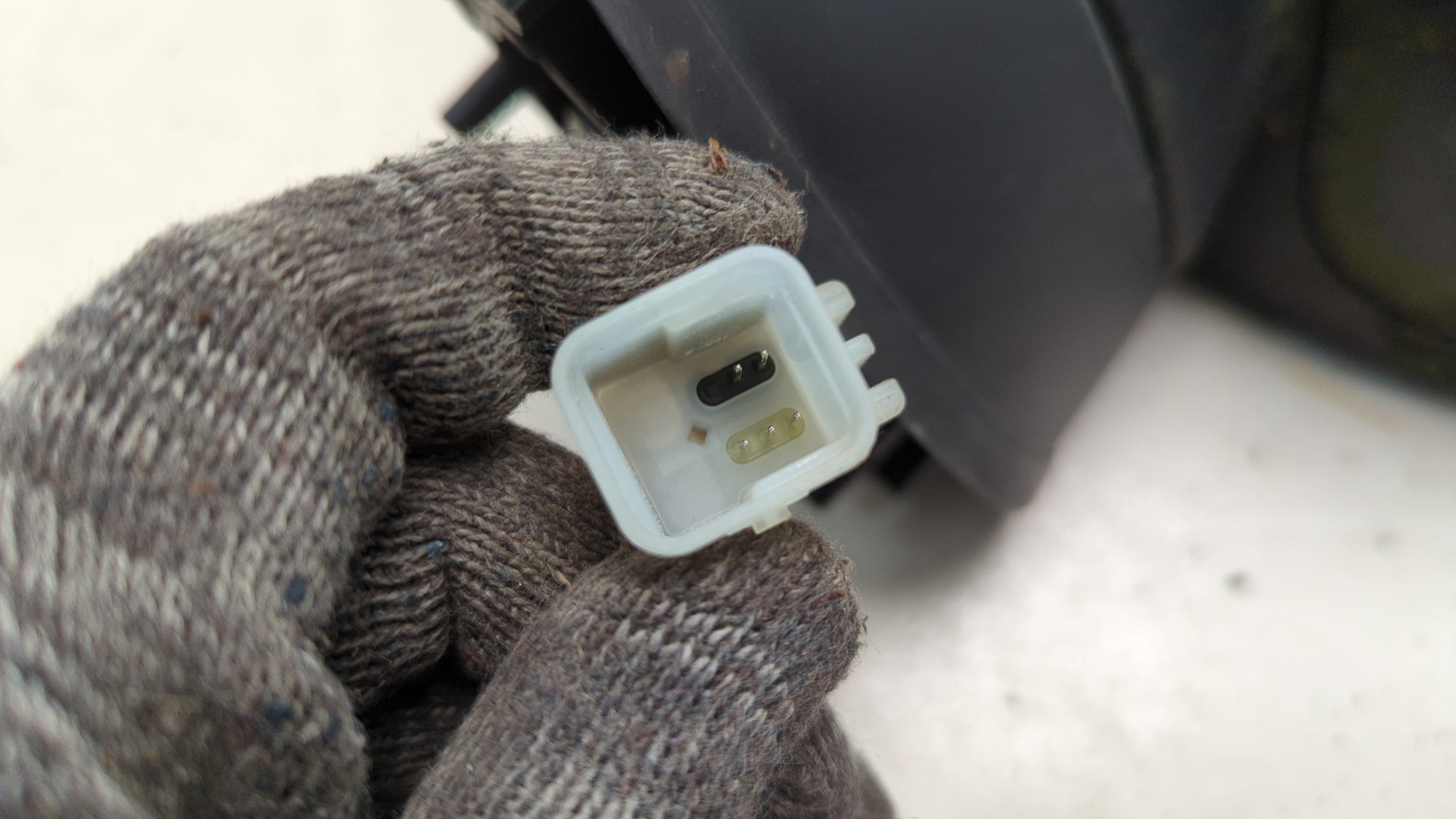 Зеркало левое электрическое