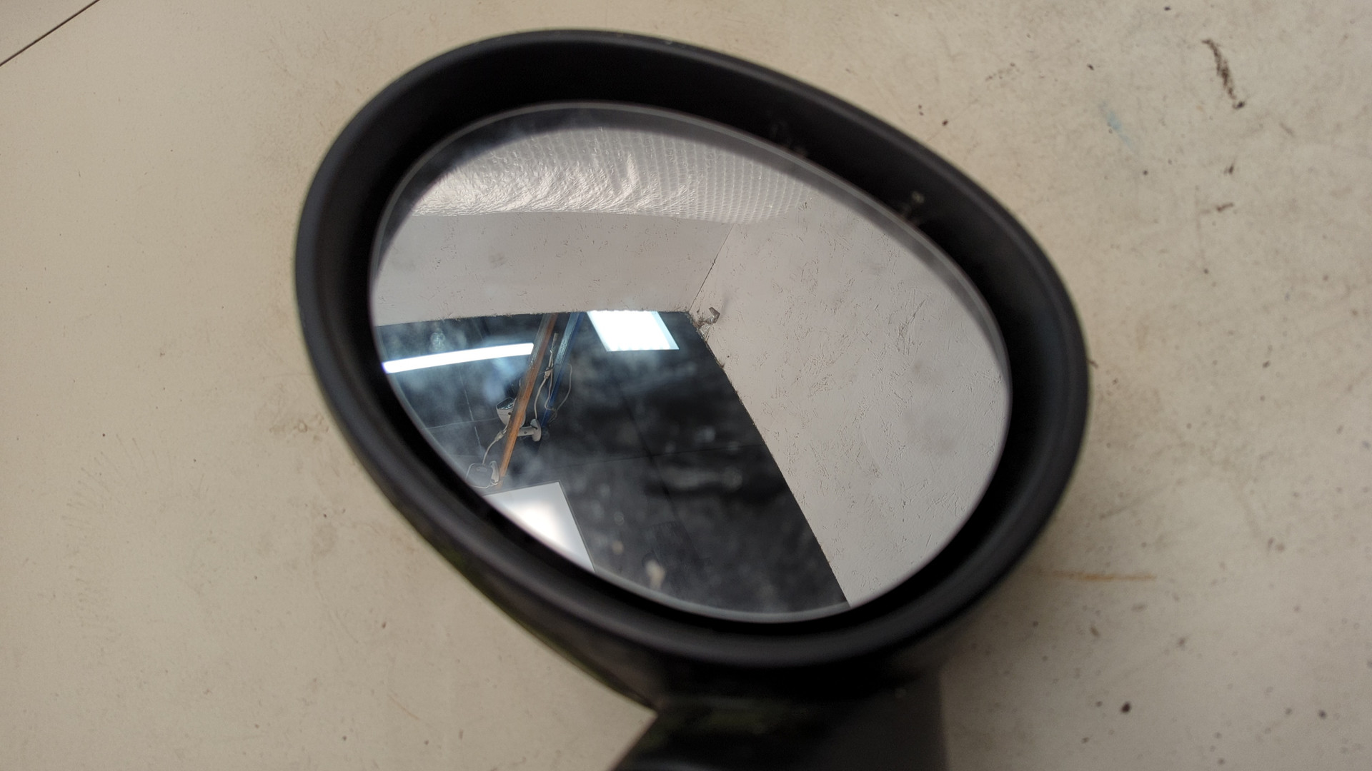 Зеркало левое электрическое