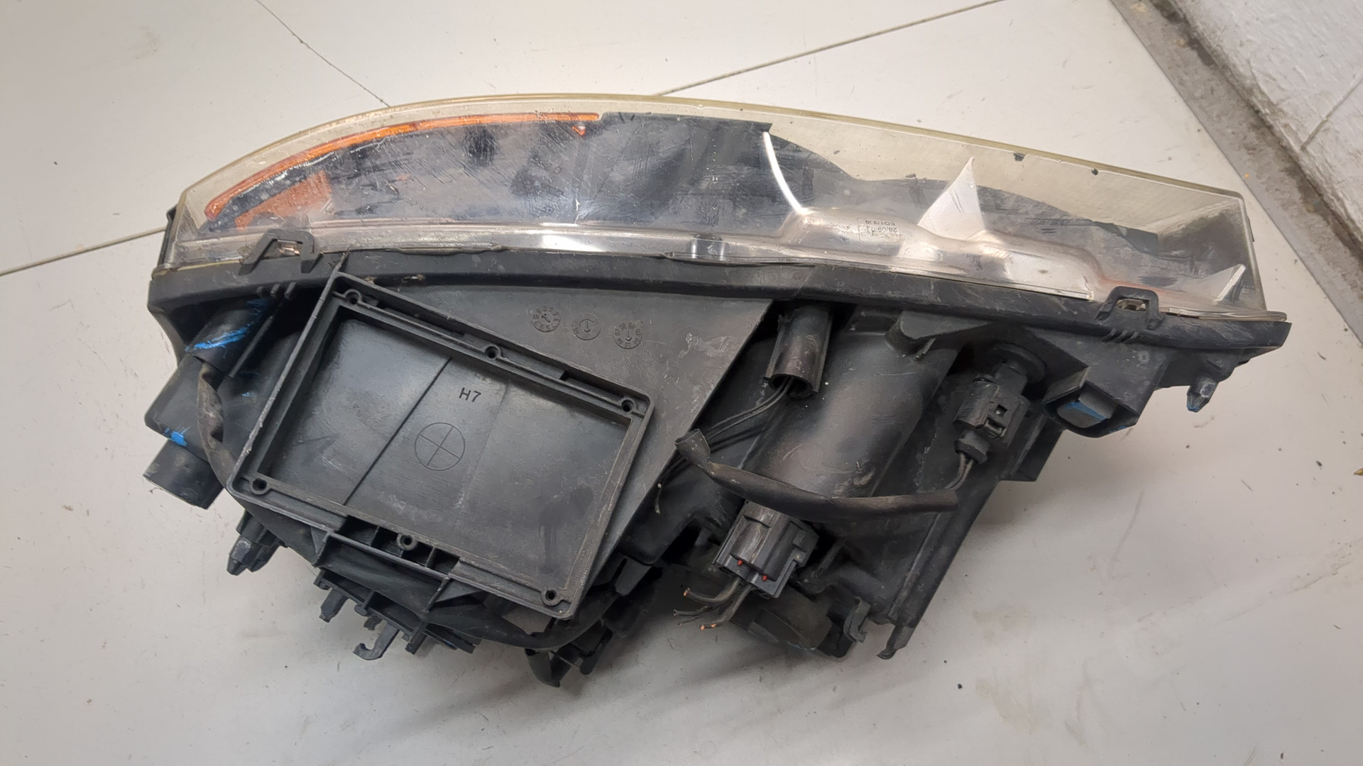 Фара правая