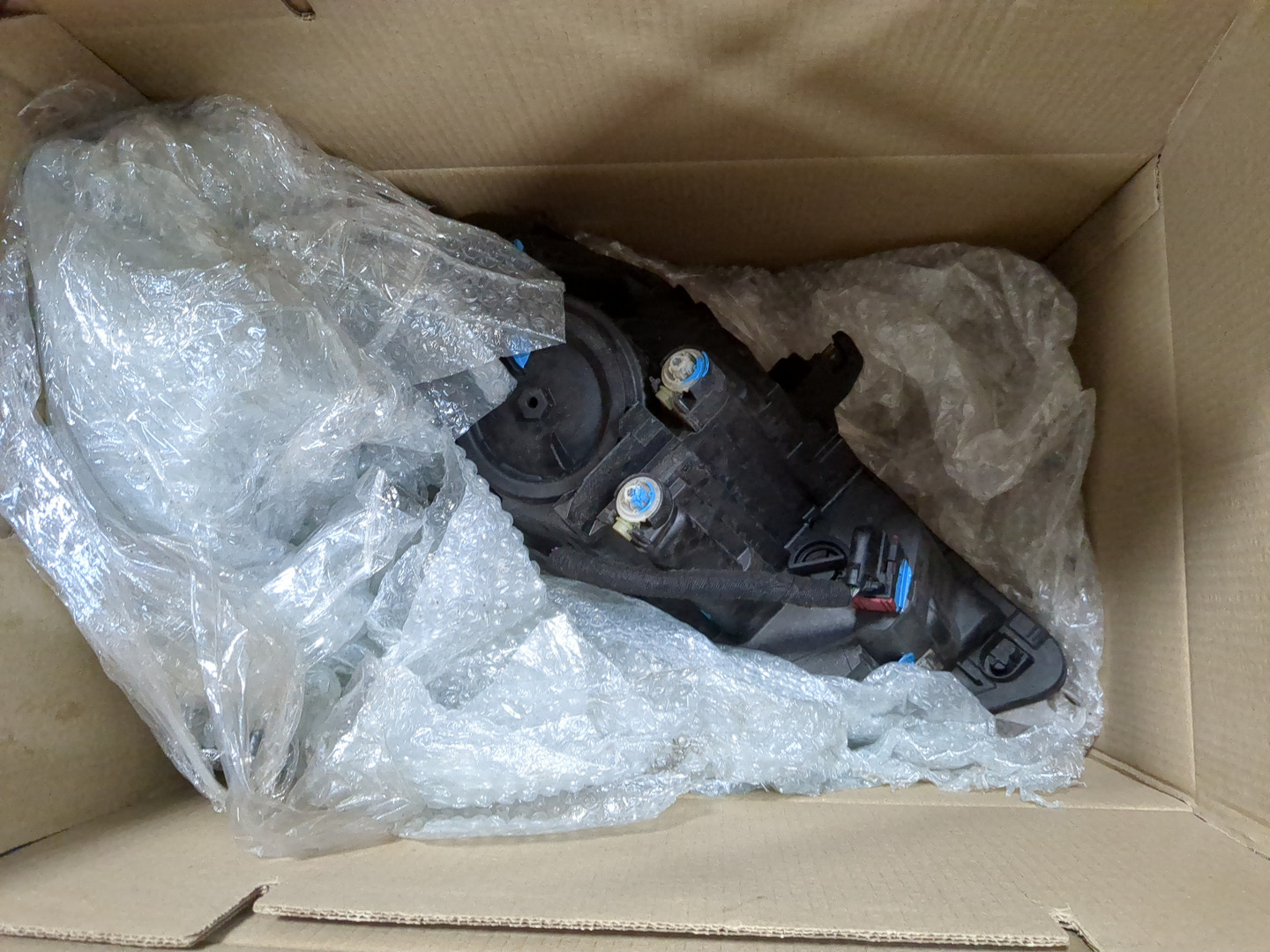 Фара правая