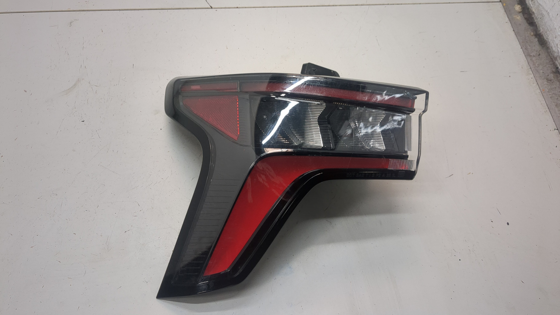 Фонарь задний левый