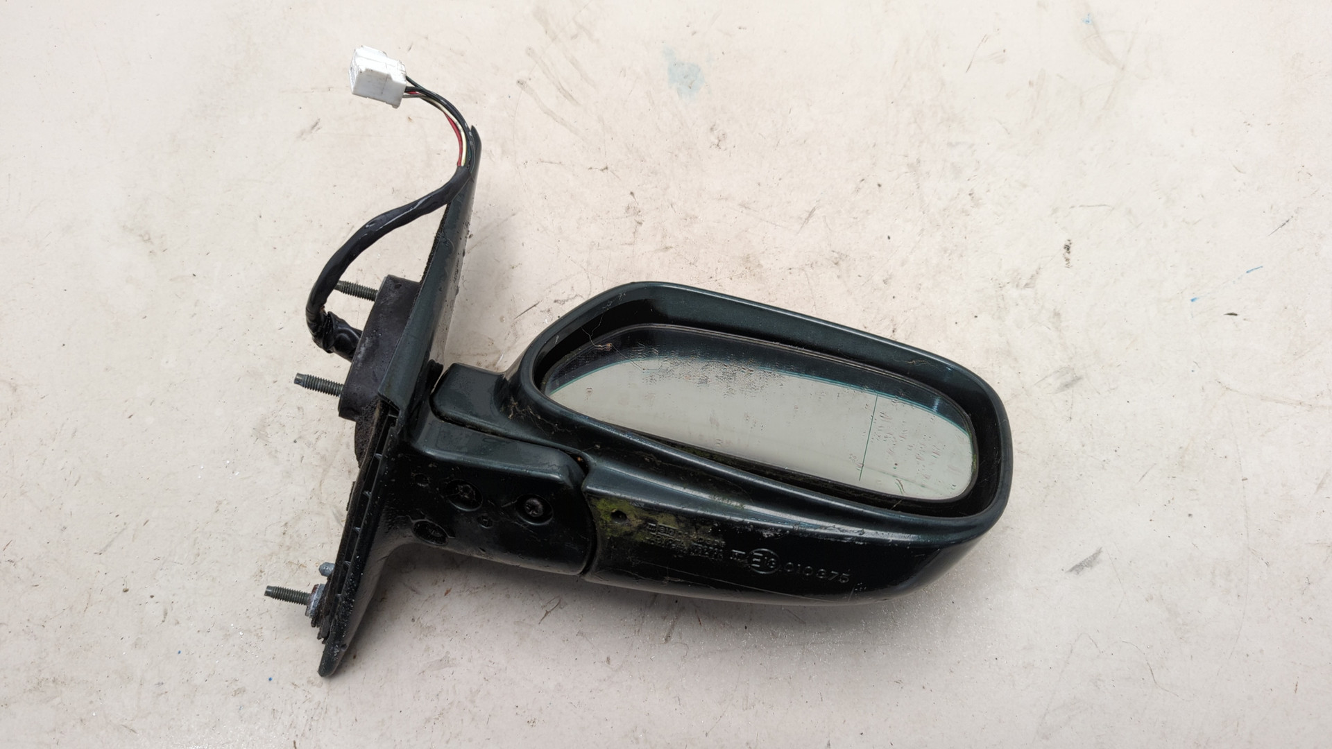 Зеркало правое электрическое