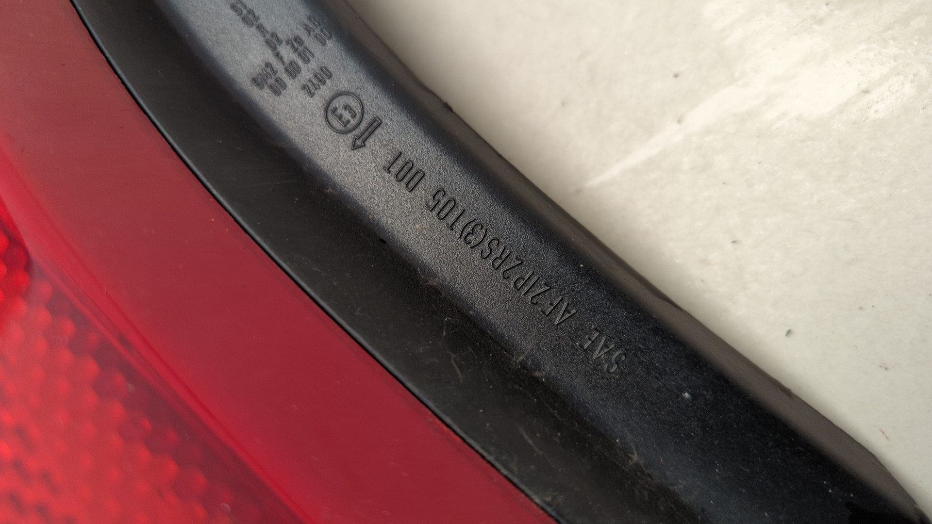 Фонарь задний левый