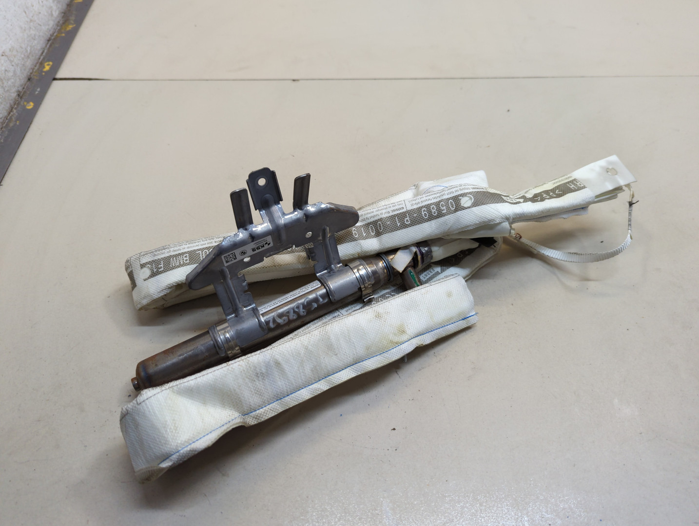 Подушка безопасности боковая (шторка)