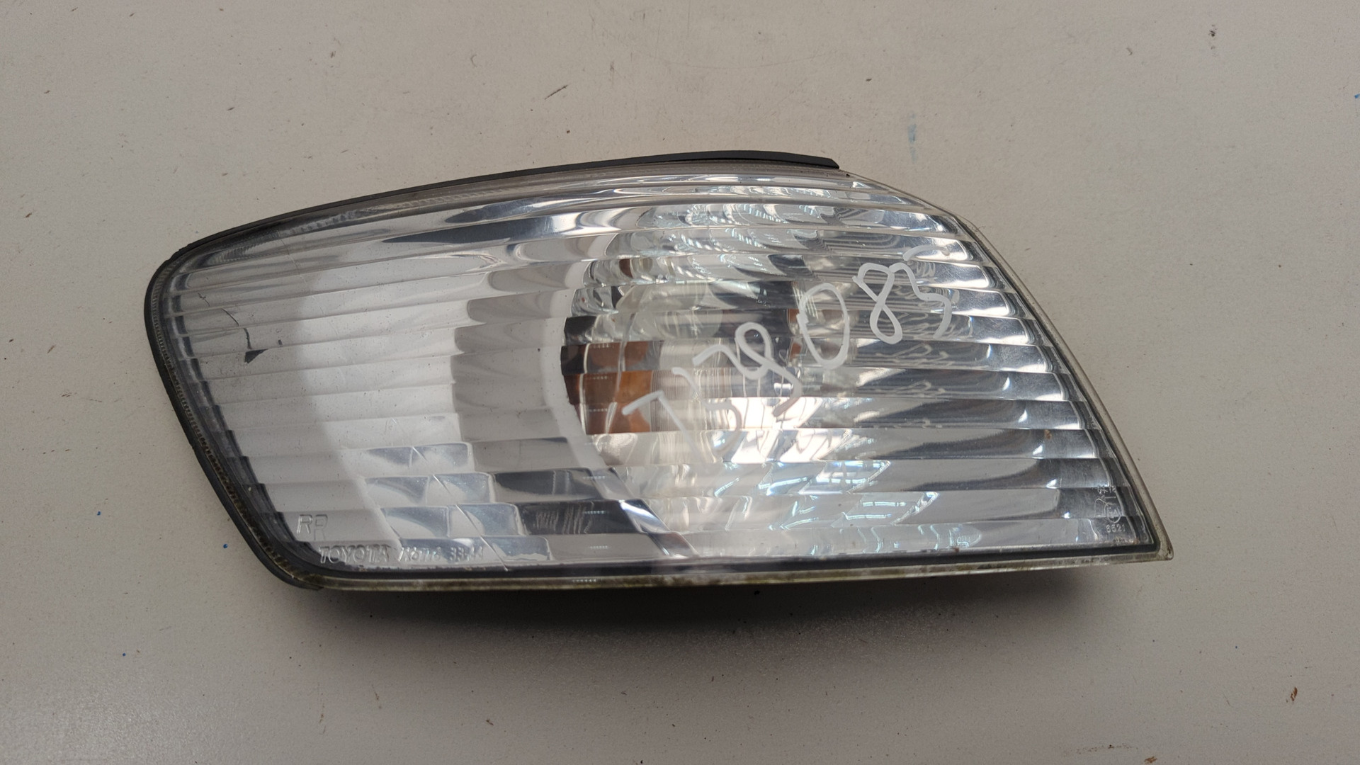 Повторитель на крыло правый