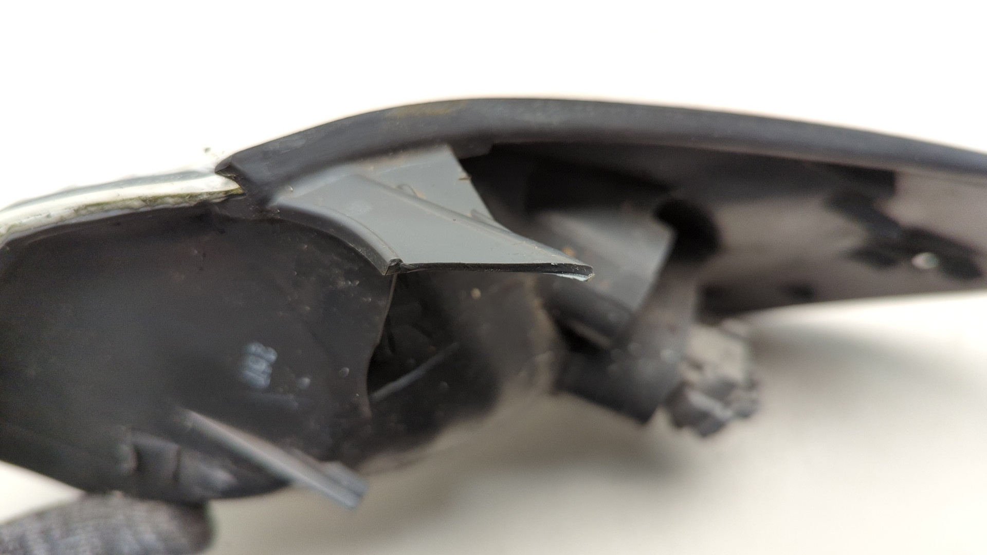 Повторитель на крыло правый