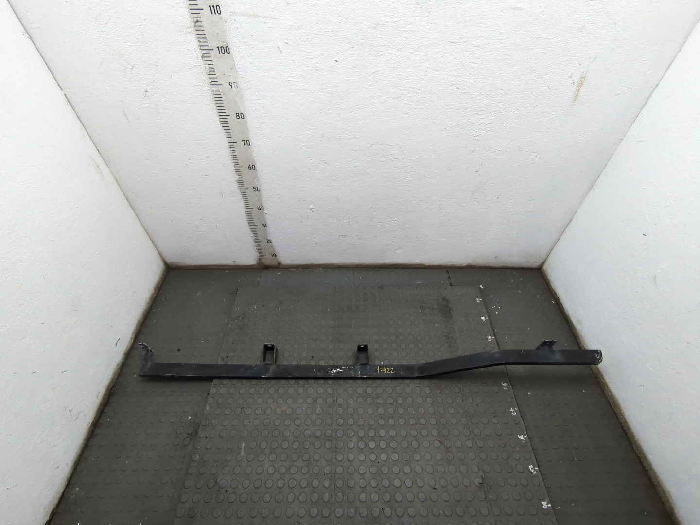 Лента крепления бензобака