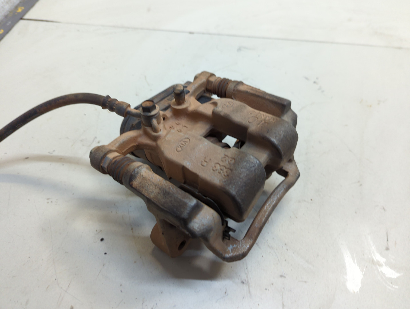 Суппорт задний правый