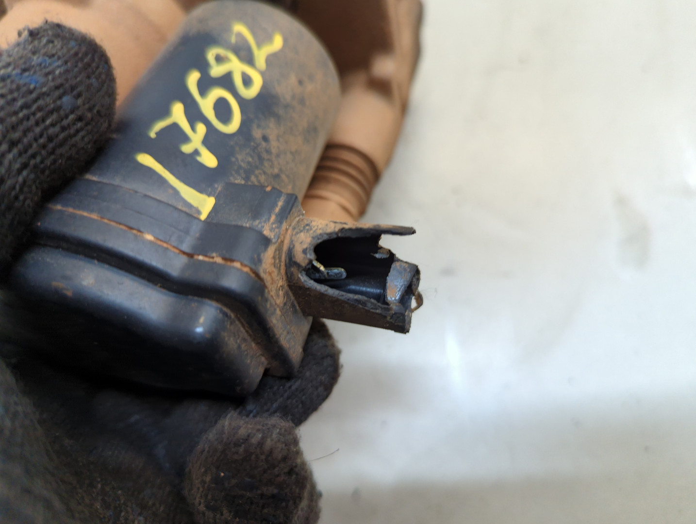 Суппорт задний правый