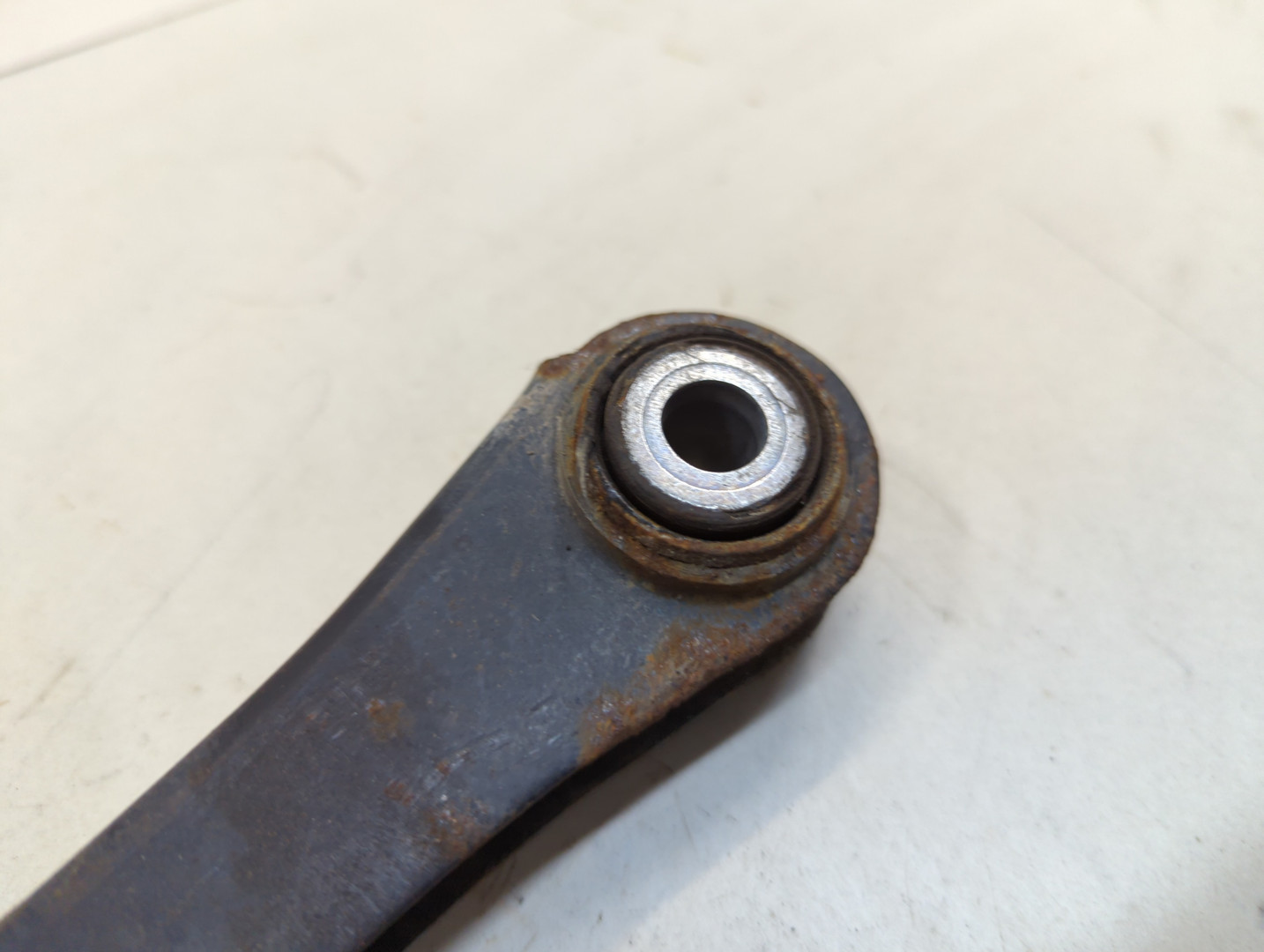 Рычаг задний