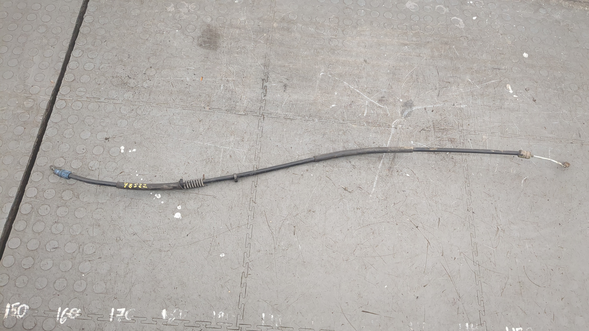 Трос стояночного тормоза