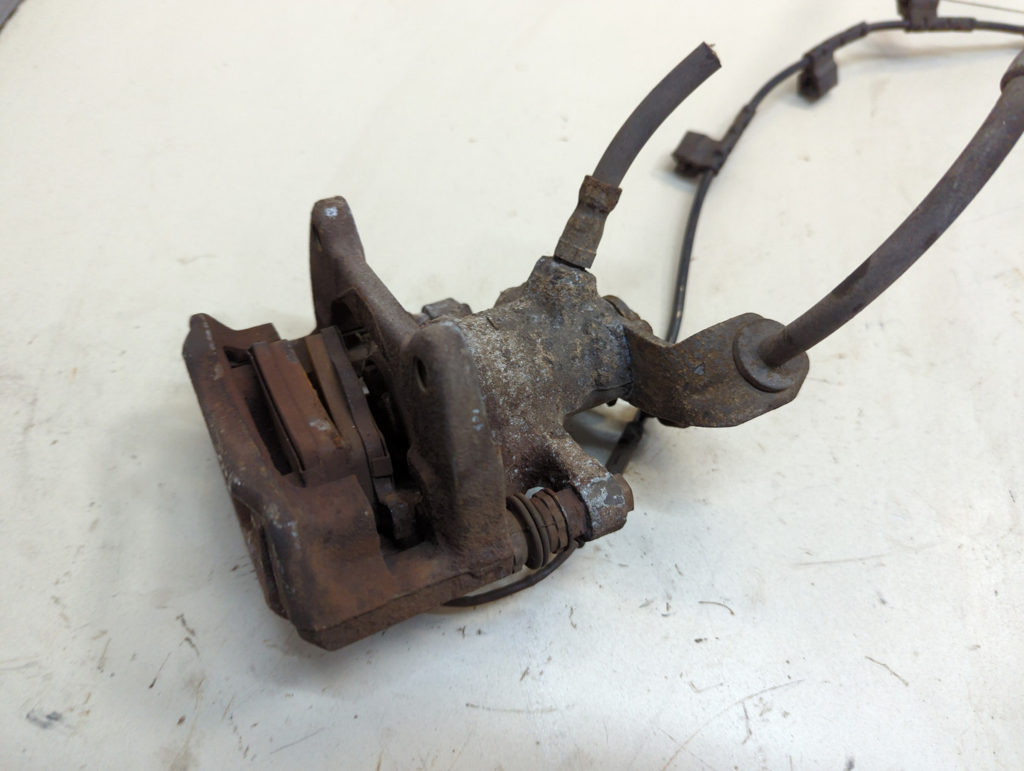 Суппорт задний правый