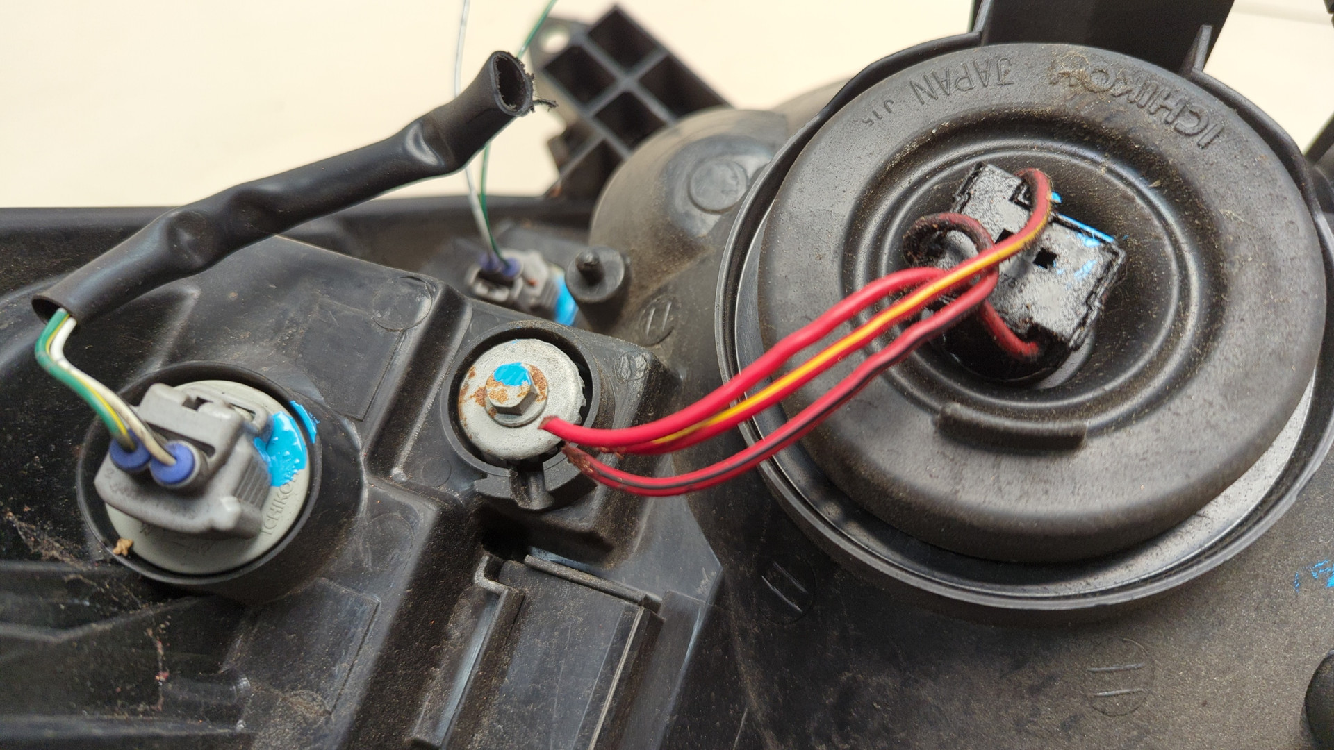 Фара правая