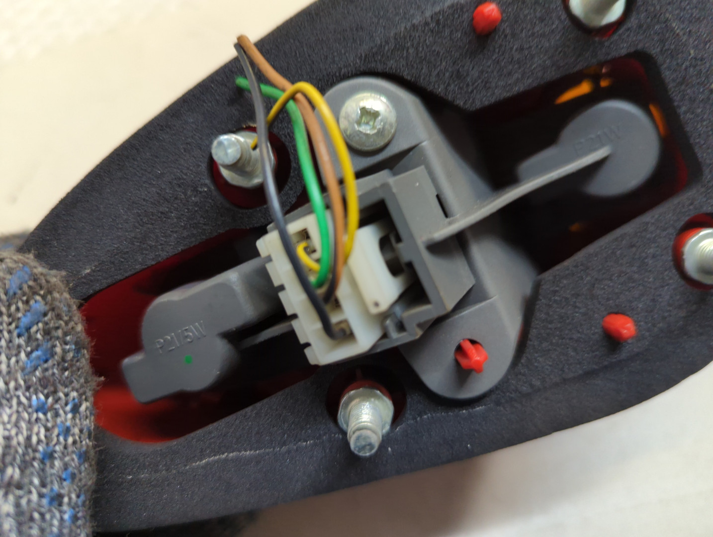 Фонарь задний левый