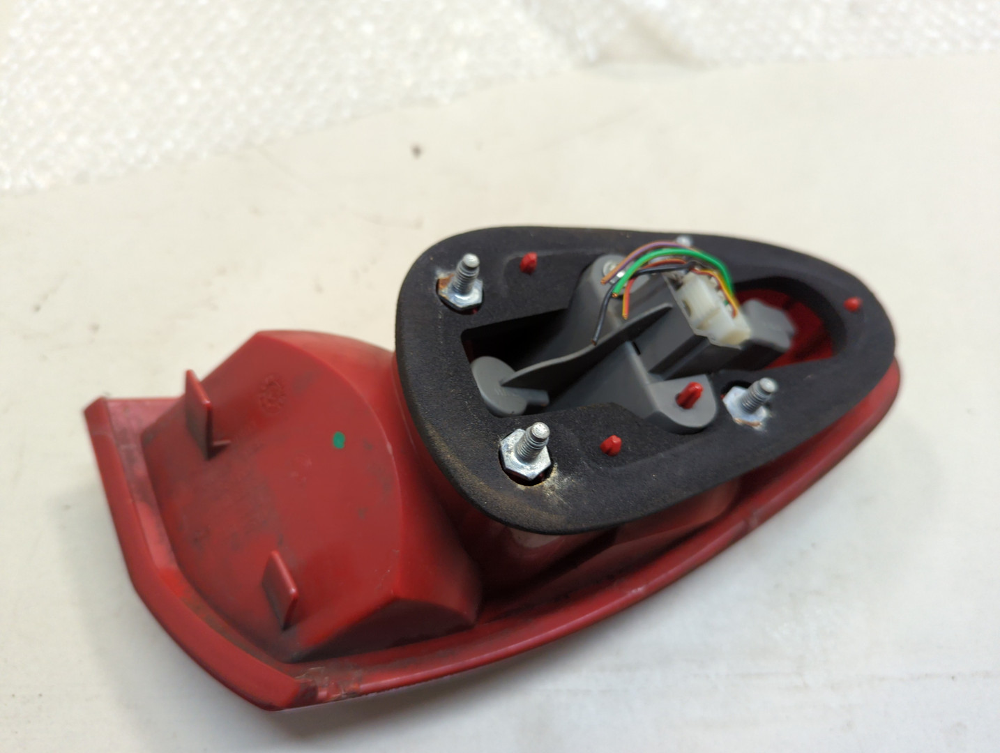 Фонарь задний правый