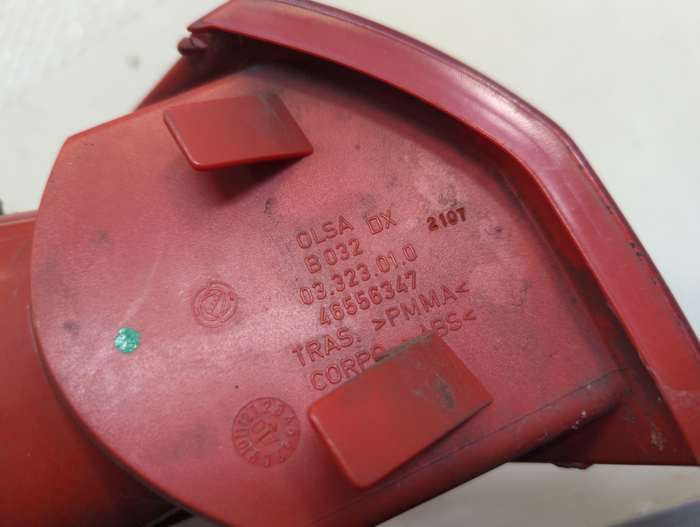 Фонарь задний правый