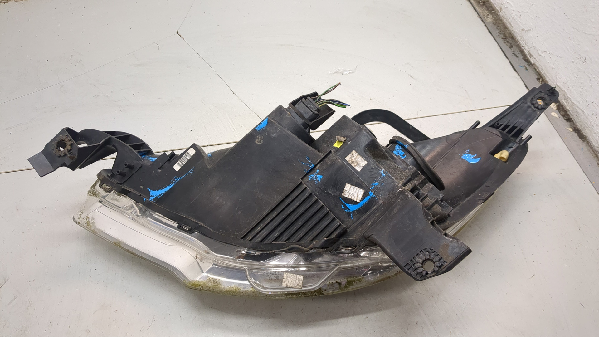 Фара правая