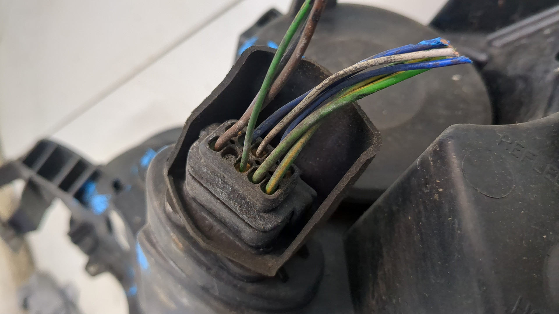 Фара правая