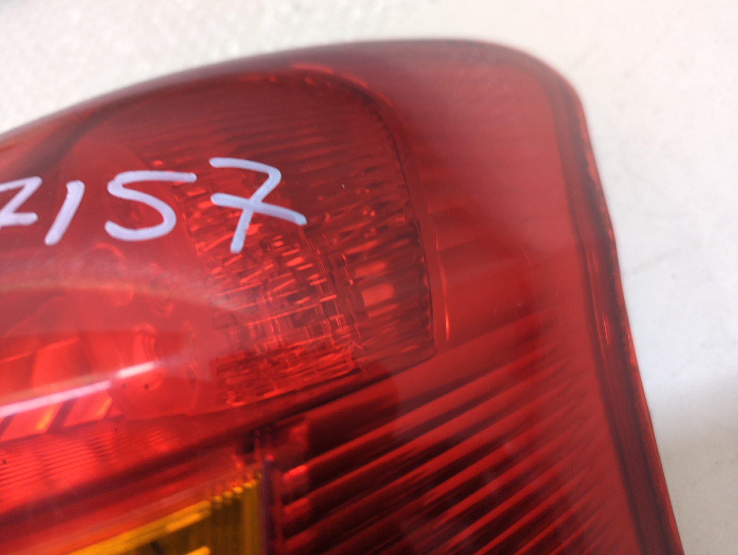 Фонарь задний правый