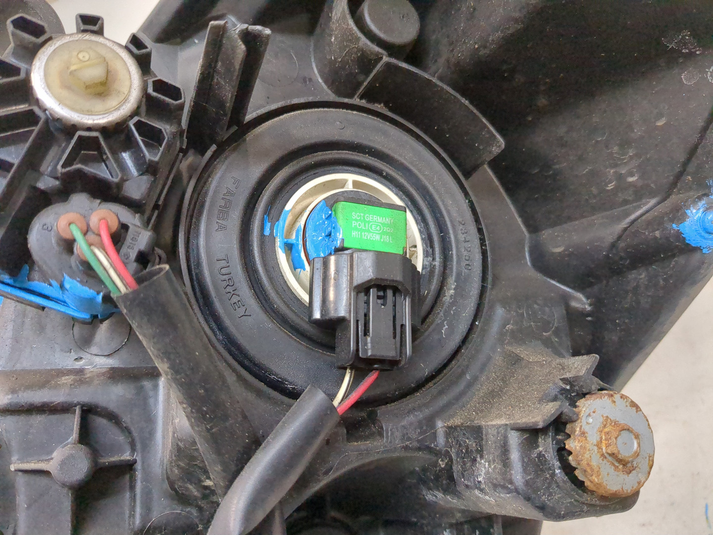 Фара правая