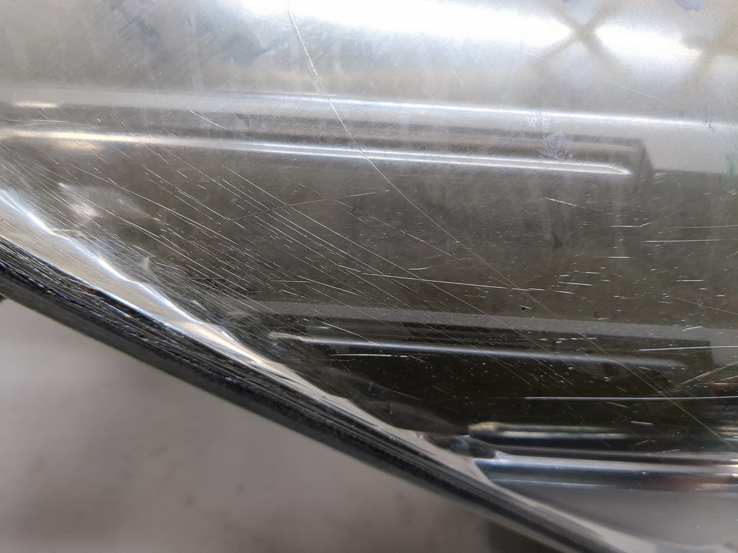 Фара правая