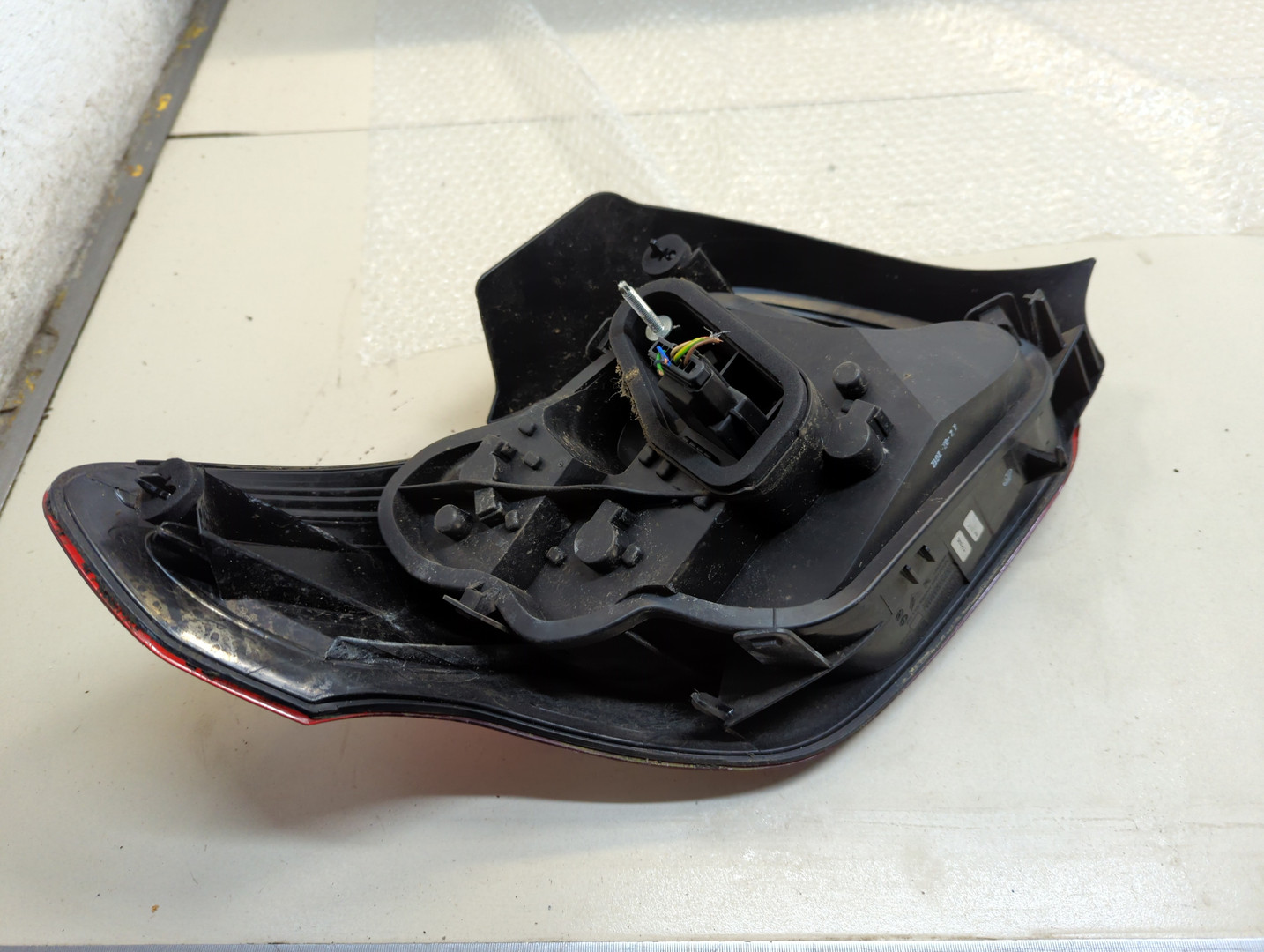 Фонарь задний правый