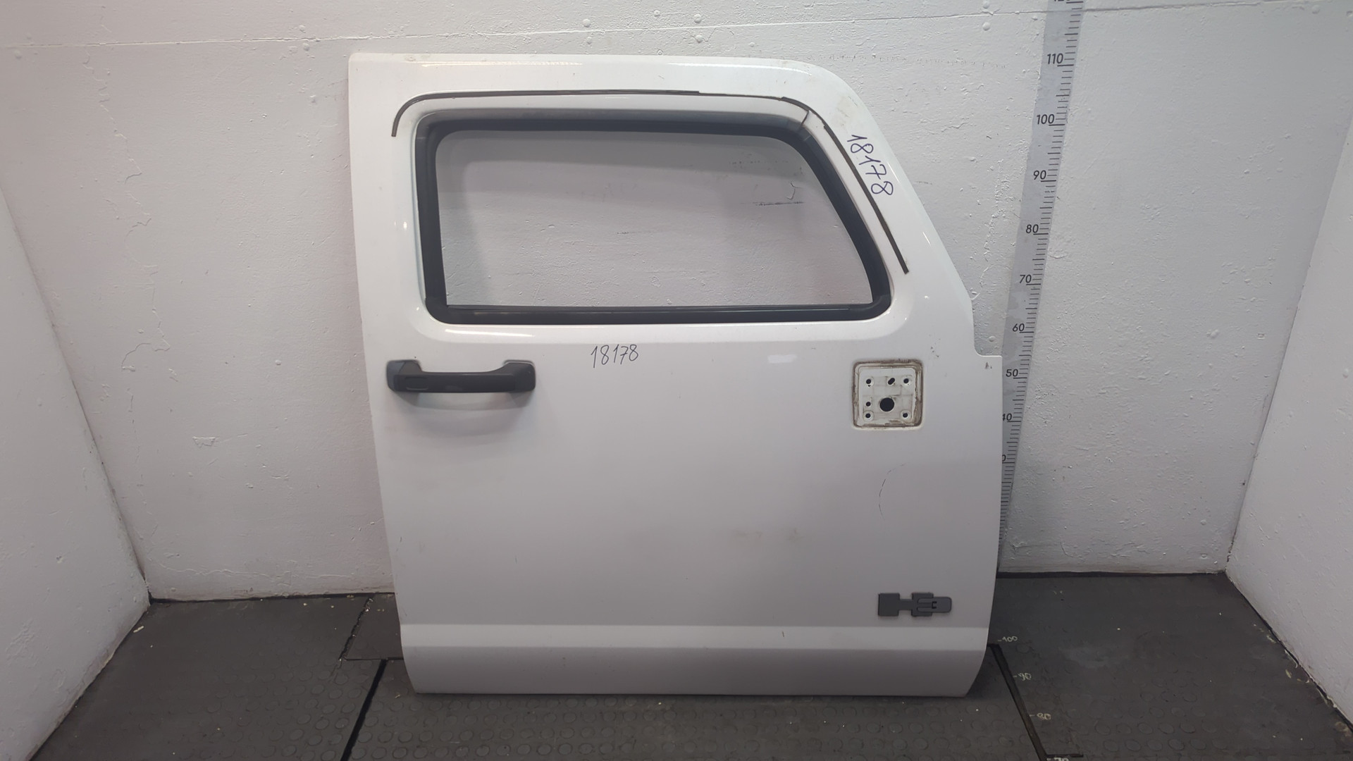 Дверь передняя правая