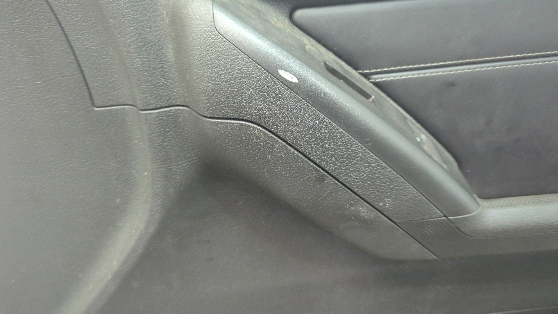 Дверь передняя правая