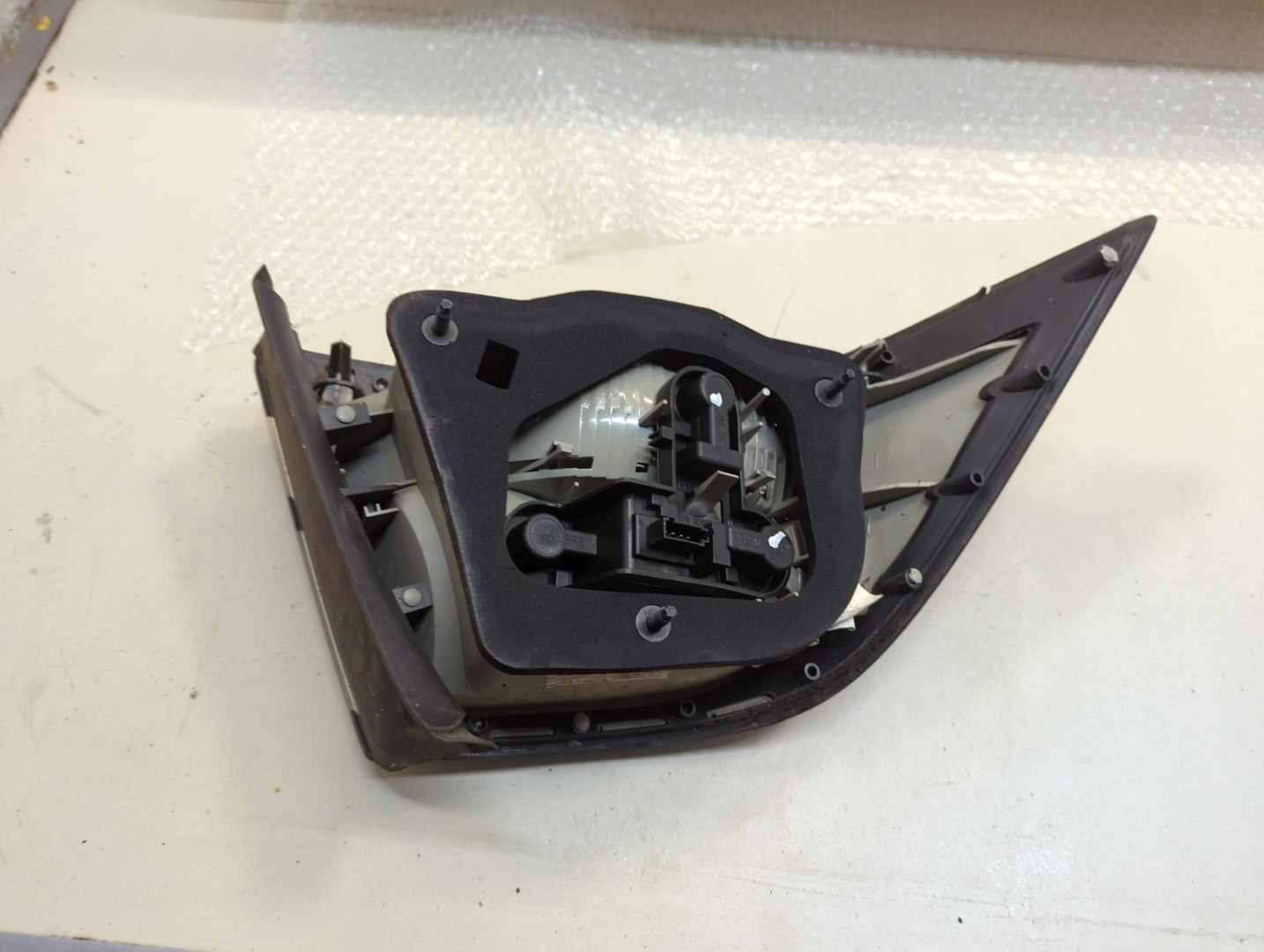 Фонарь задний правый