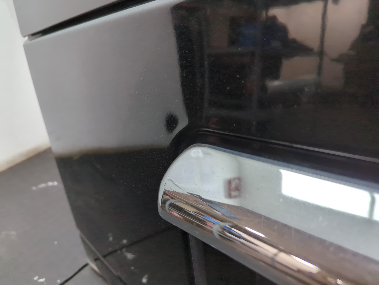 Дверь багажника