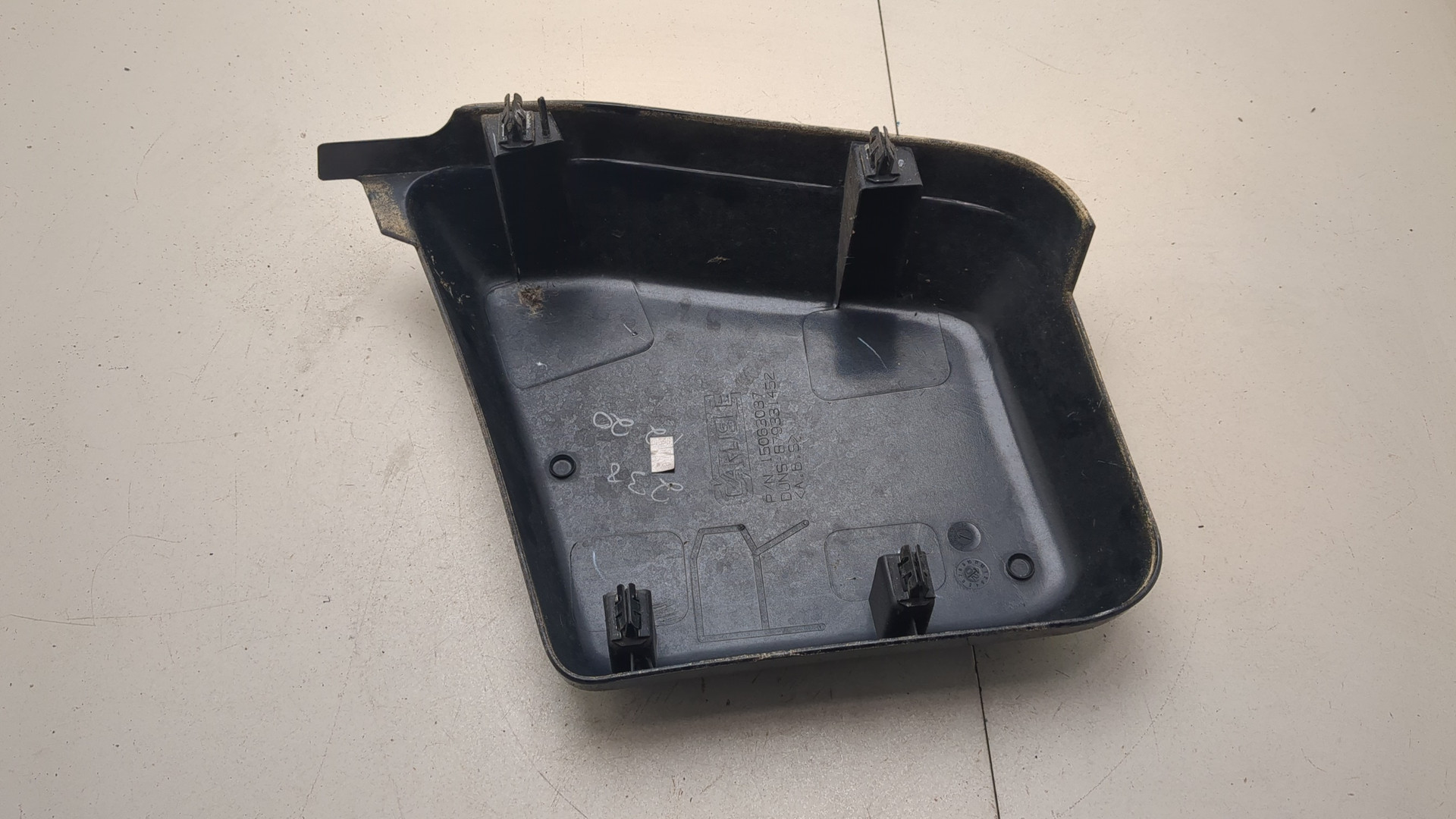 Накладка (кузов наружные)