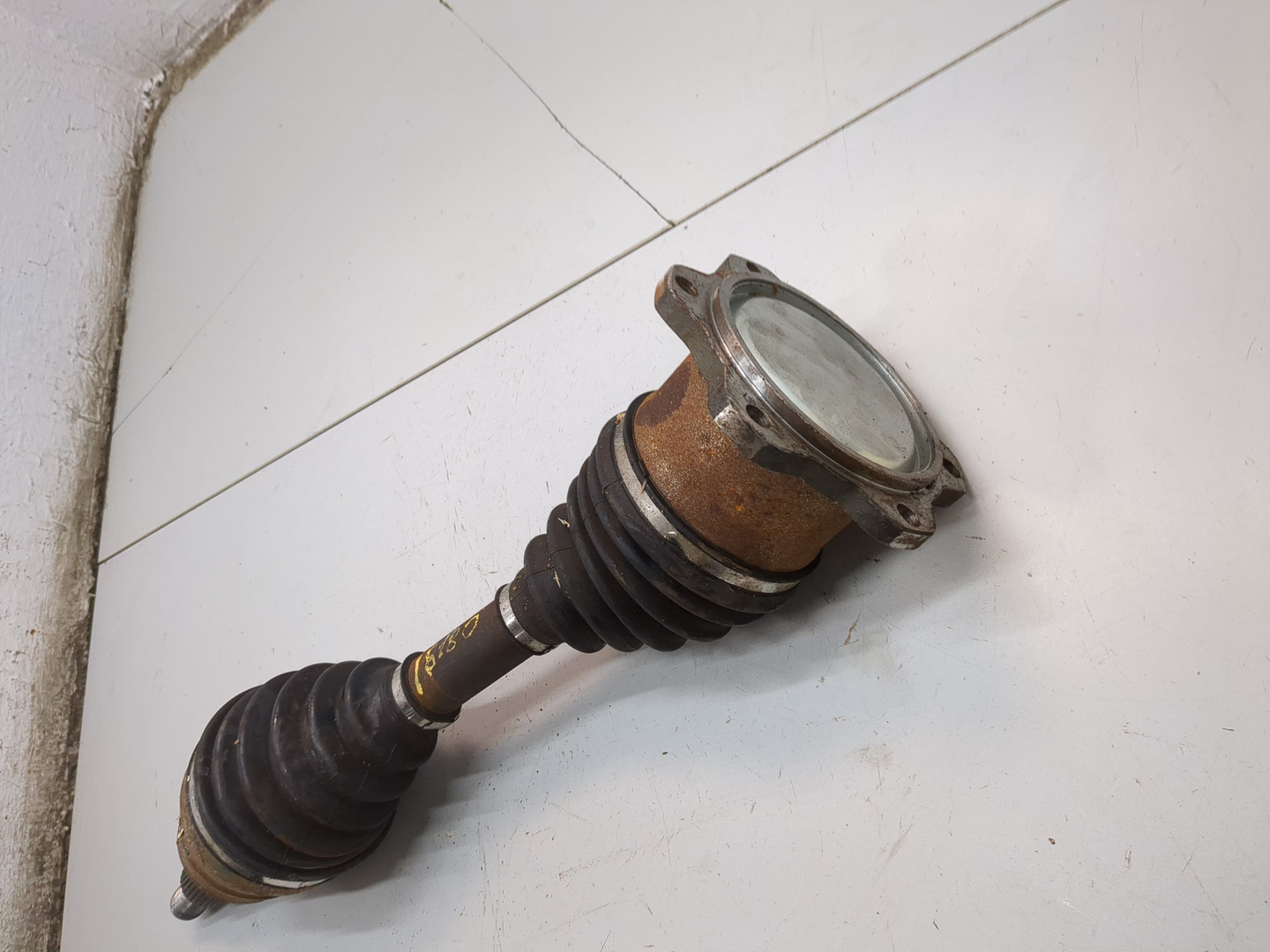 Полуось передняя