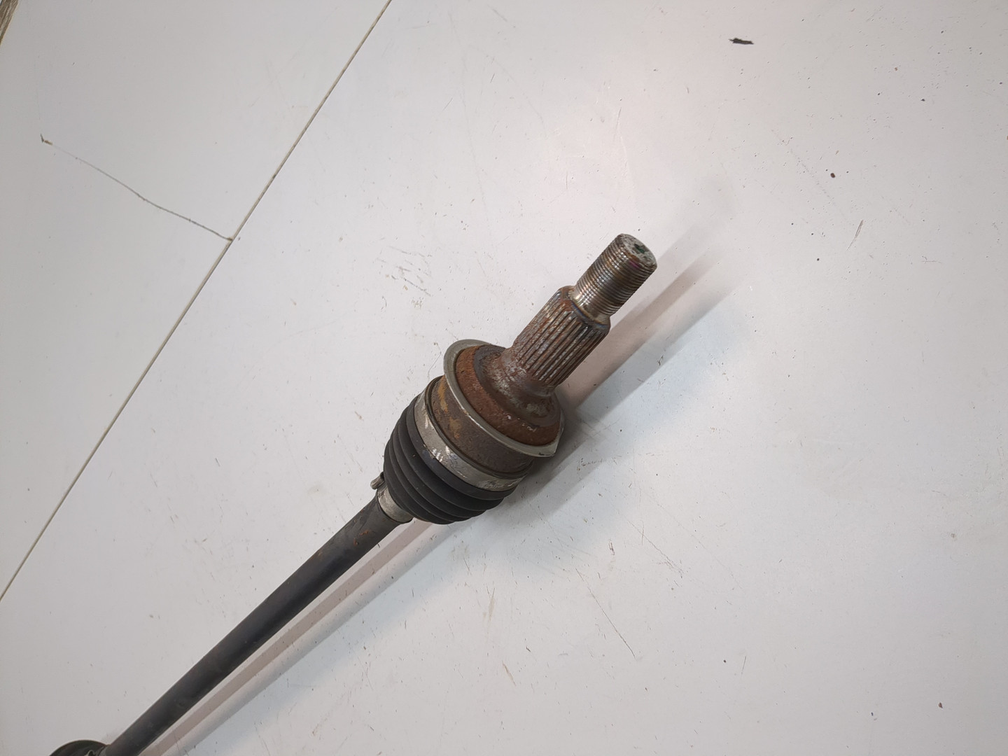 Полуось задняя