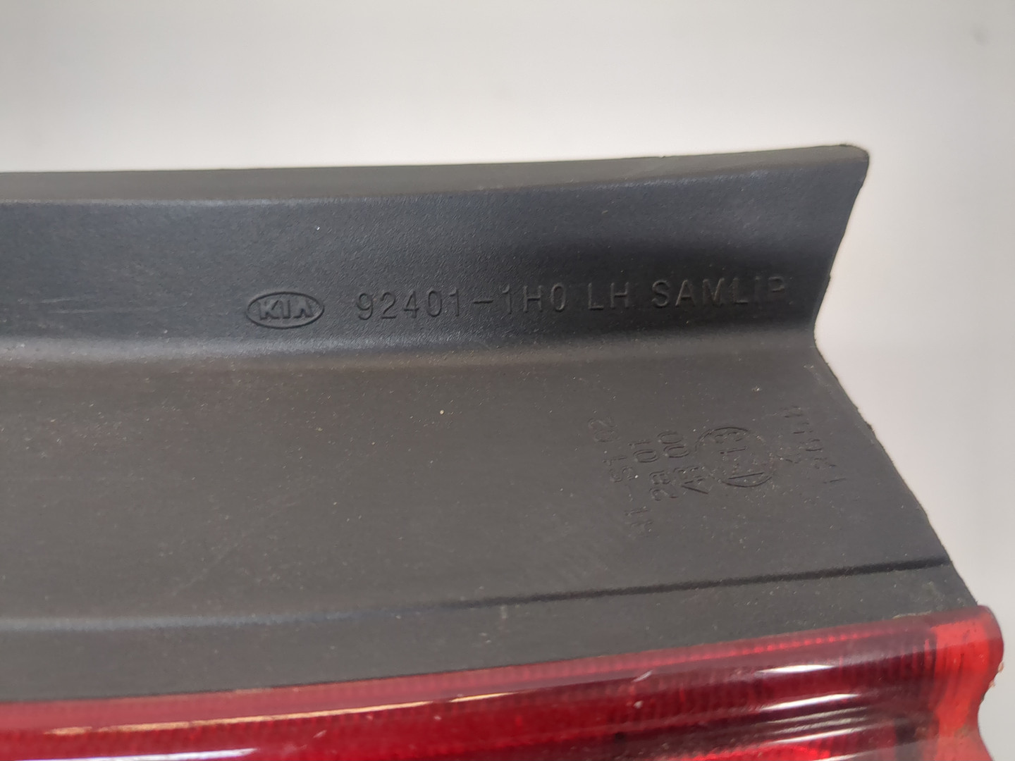 Фонарь задний левый