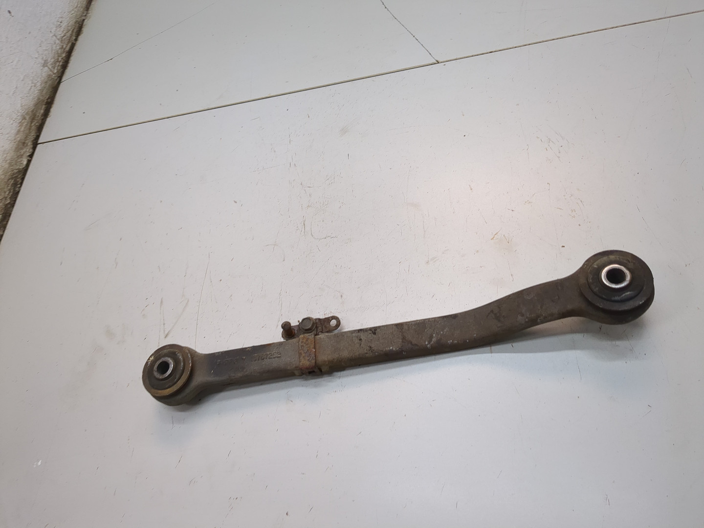 Рычаг задний